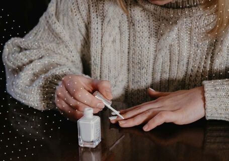 ¿Cómo diseñar tus uñas desde casa? | Virgin Home Sessions con Catalina Luna